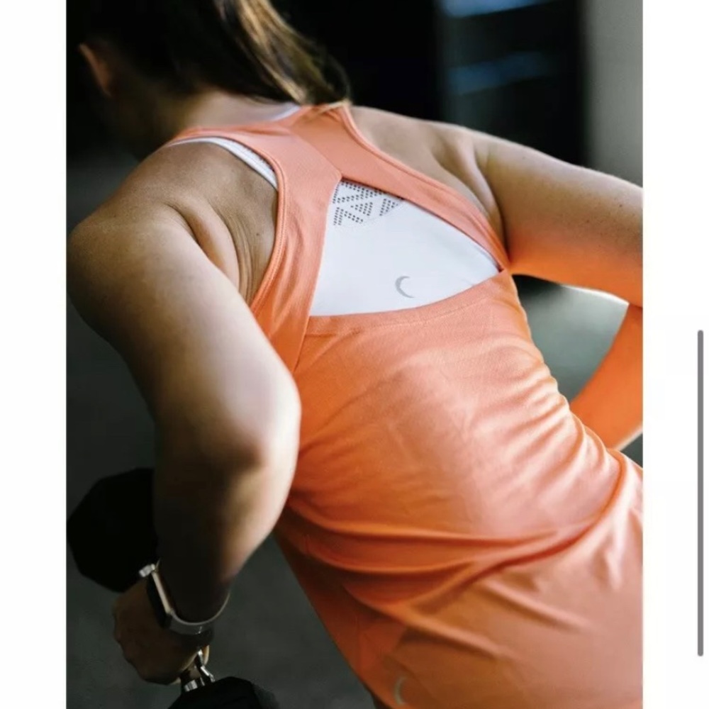 Zyia - - Morning Sun Vented Open Back Tank. NWT.
